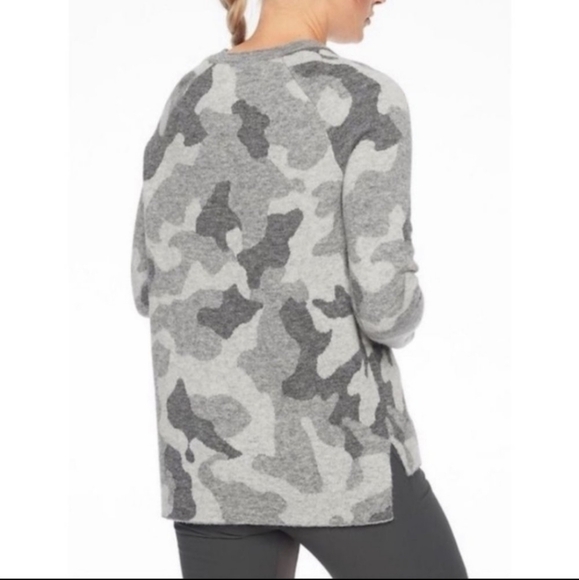 Athleta Camo Undercover Alpaca Merino Wool Women's Pullover Crew-Neck Sweater - Picture 6 of 16